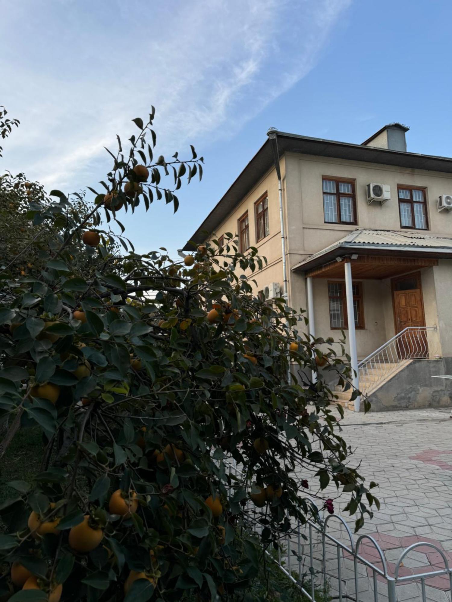 Bed and Breakfast Дом 14 Osh Exterior foto